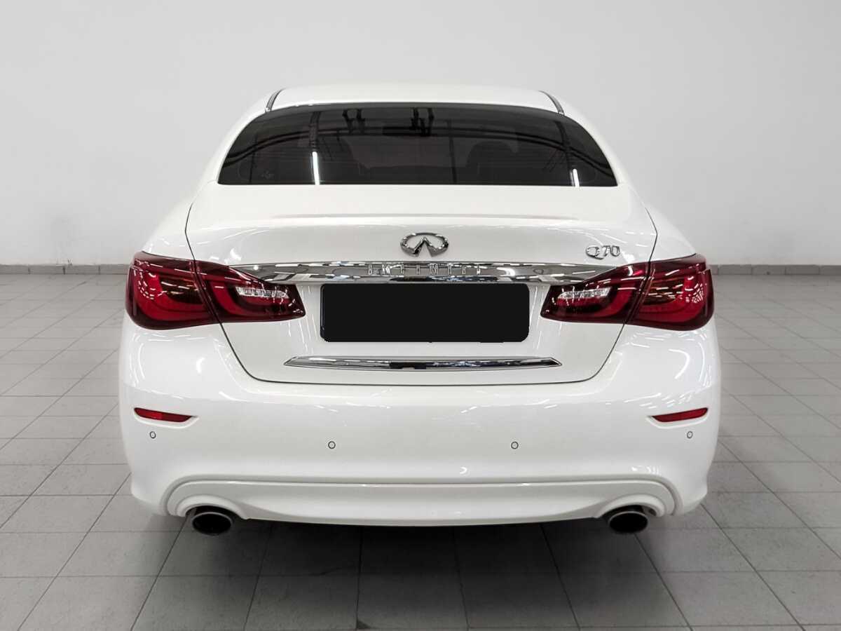 Infiniti Q70, 2016 - 88 021 км. | Фото №6