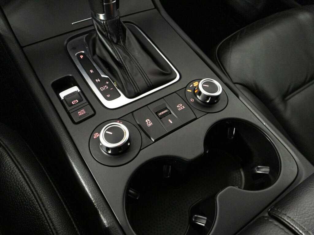 Volkswagen Touareg, 2013 Фото №14