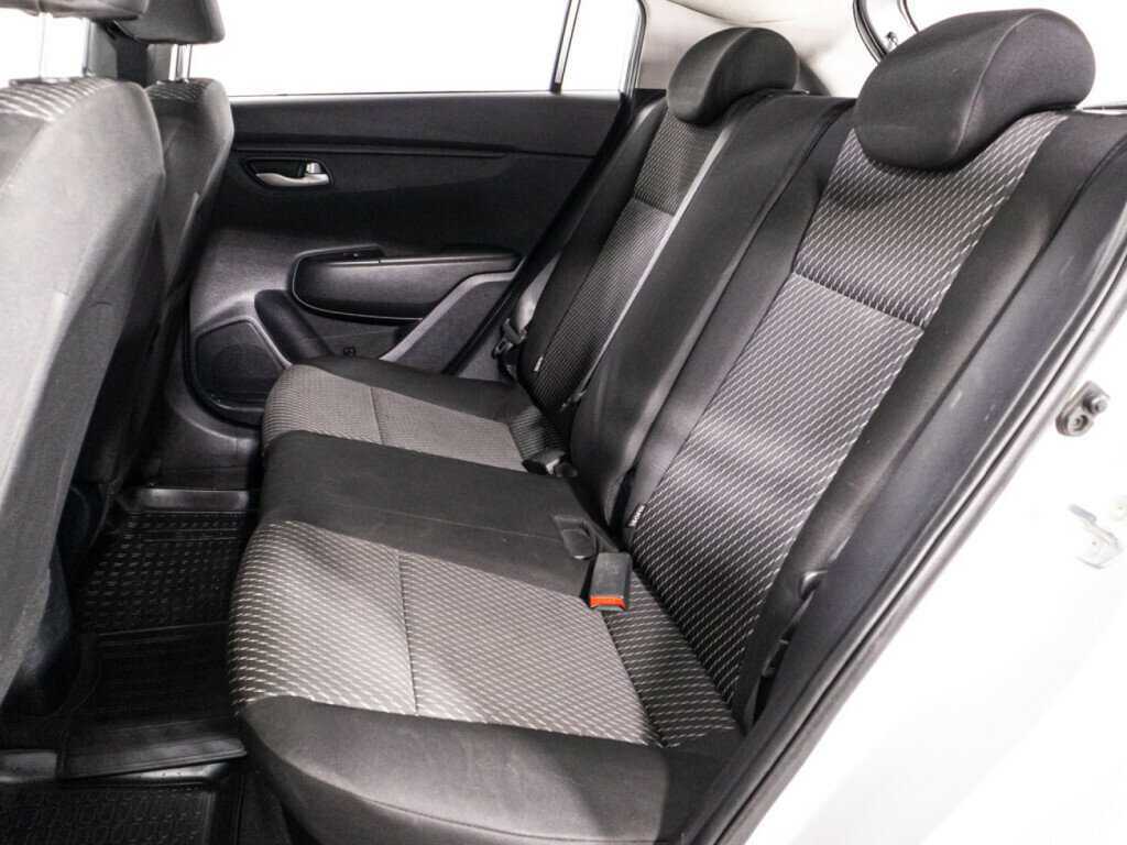 Kia Rio X-Line, 2019 Фото №10