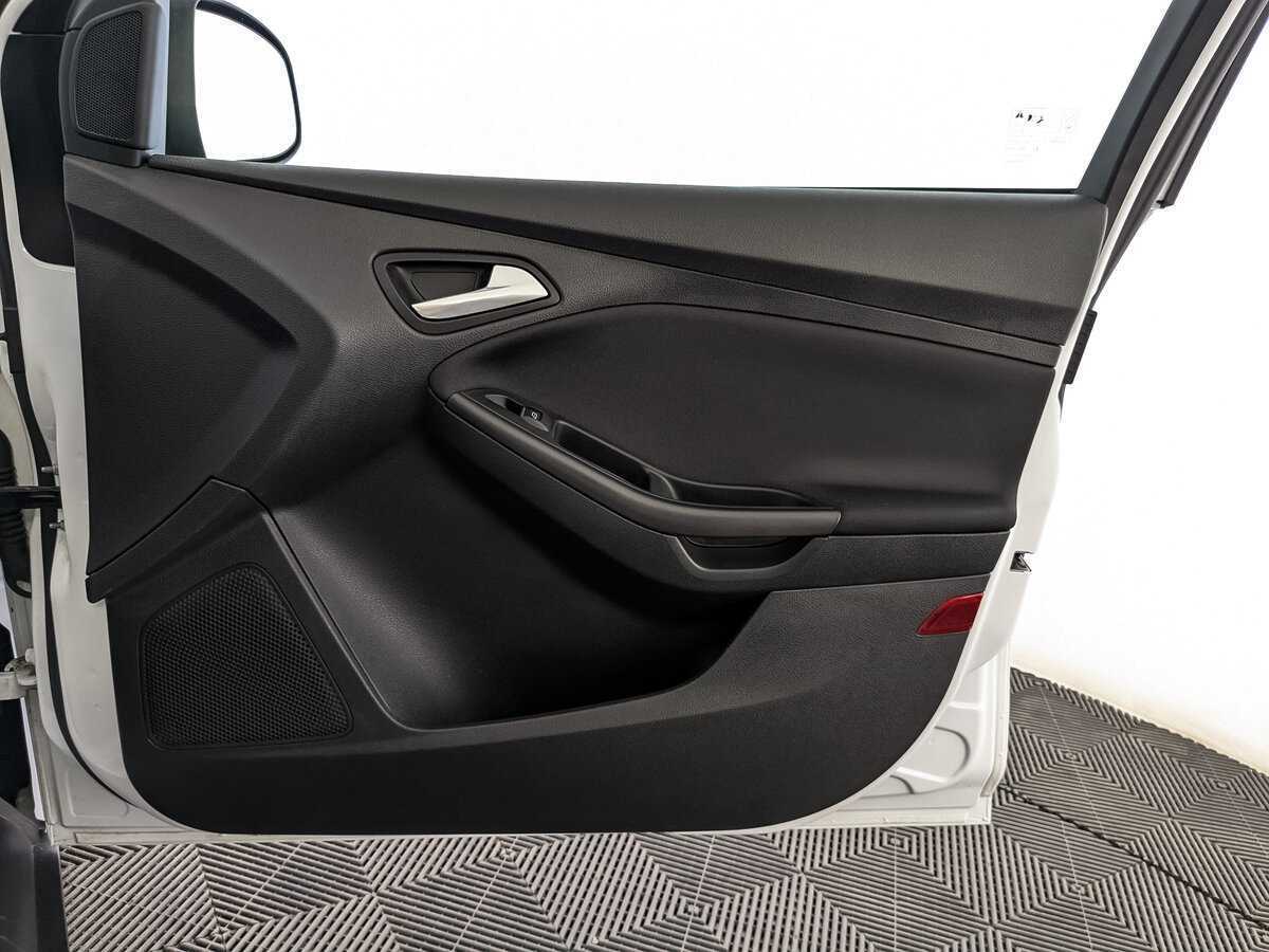 Ford Focus, 2019 Фото №24