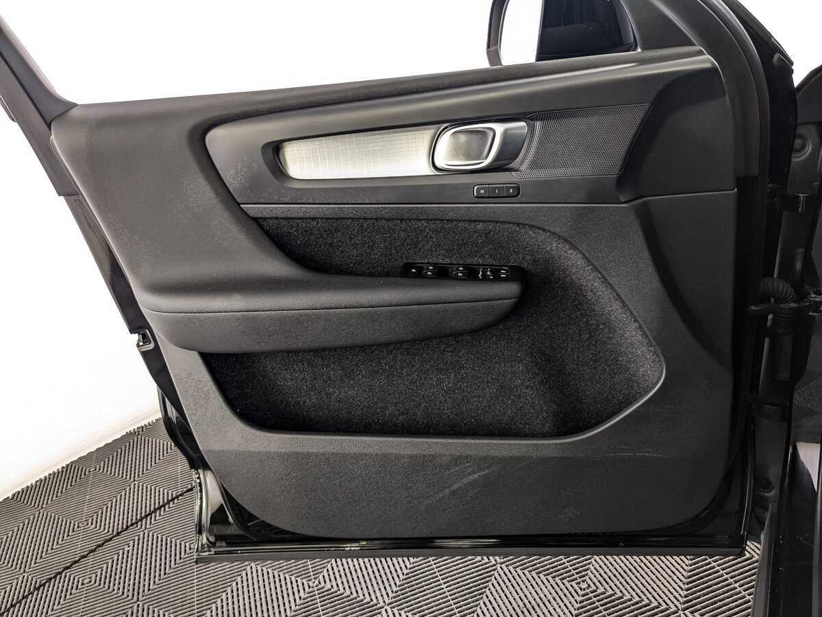 Volvo XC40, 2021 Фото №19