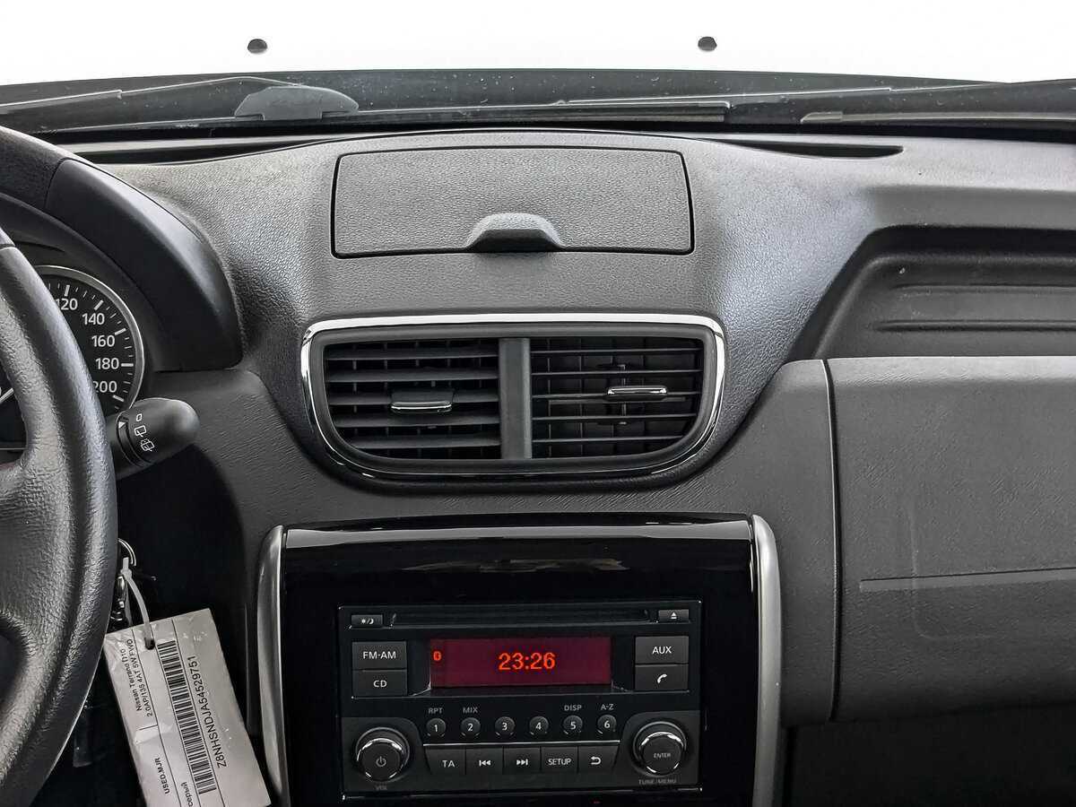 Nissan Terrano, 2015 Фото №17