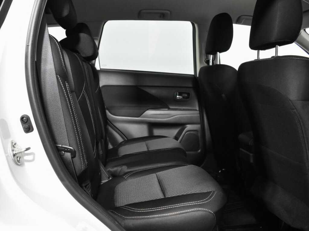 Mitsubishi Outlander, 2020 Фото №10