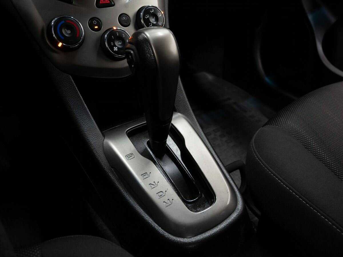 Chevrolet Aveo, 2014 Фото №21