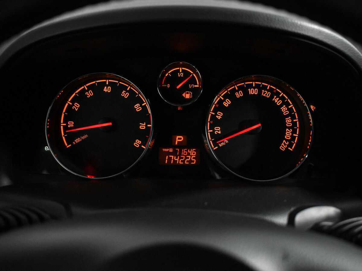 Opel Antara, 2012 Фото №18