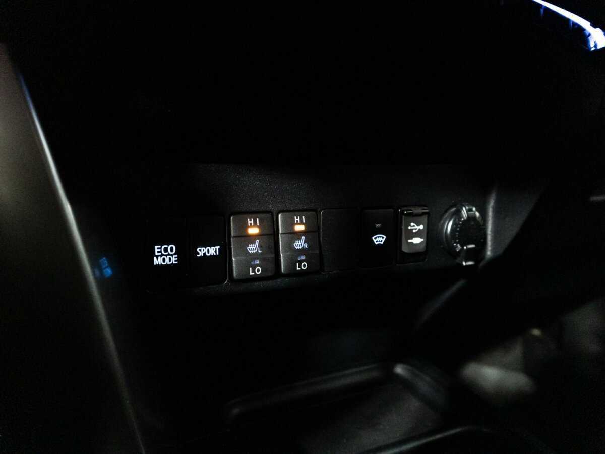 Toyota RAV4, 2019 Фото №20