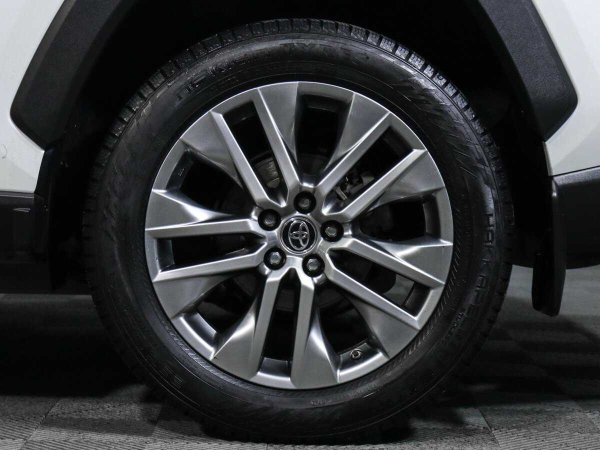 Toyota RAV4, 2021 Фото №12