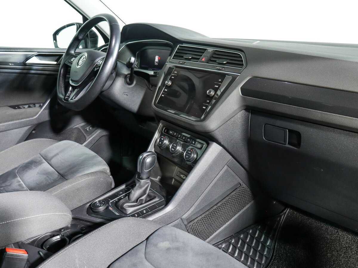Volkswagen Tiguan, 2020 - 66 330 км. | Фото №6