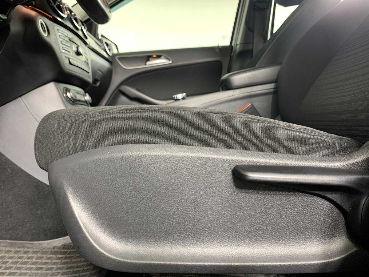 Mercedes-Benz B-Класс 180, 2014 Фото №17