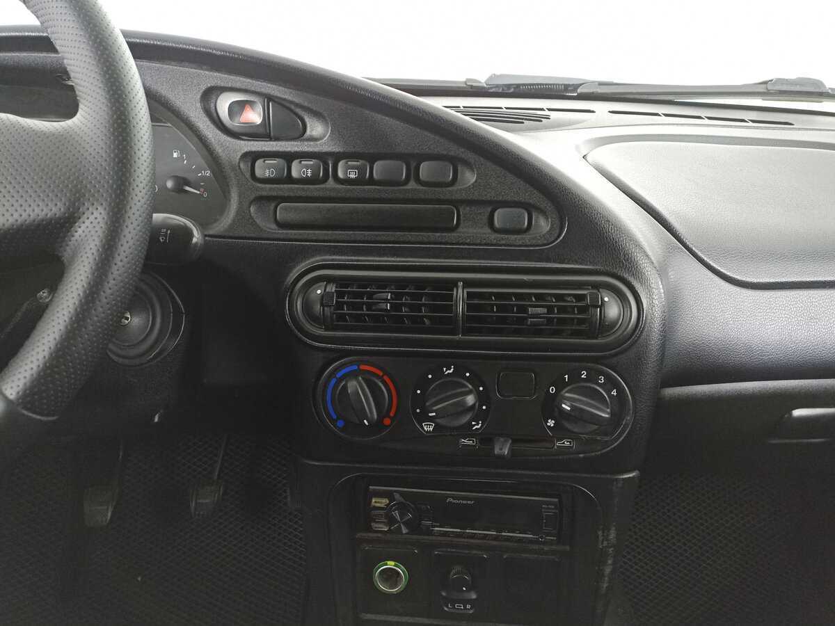 Chevrolet Niva, 2014 Фото №15