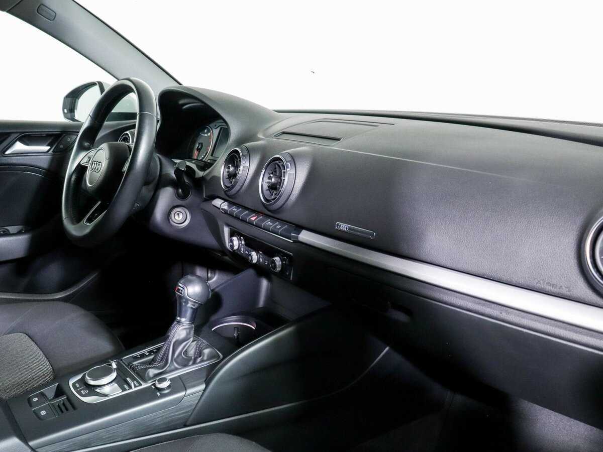 Audi A3, 2018 Фото №9