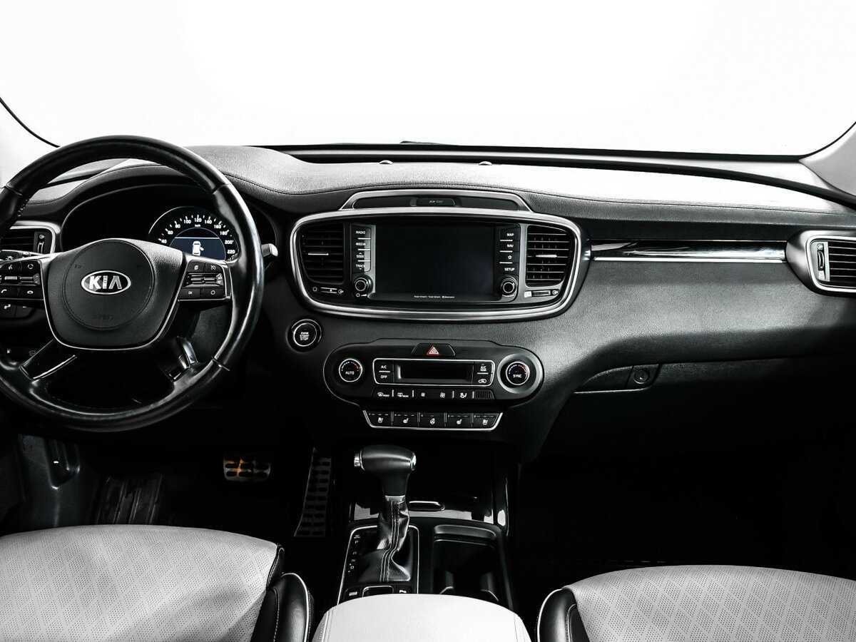Kia Sorento, 2018 Фото №11