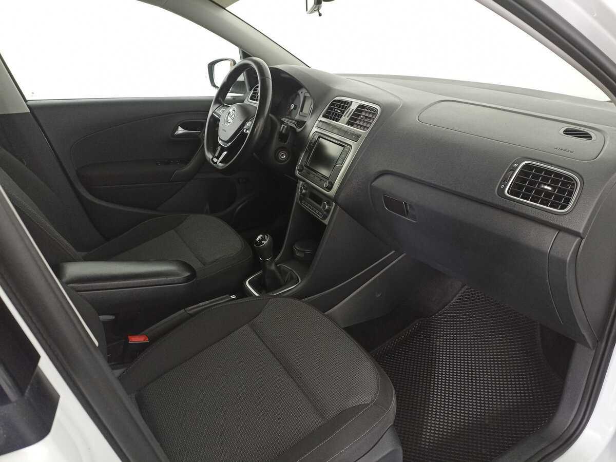 Volkswagen Polo, 2017 Фото №11