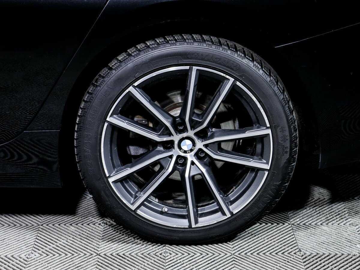 BMW 3 серии 318d, 2019 Фото №12