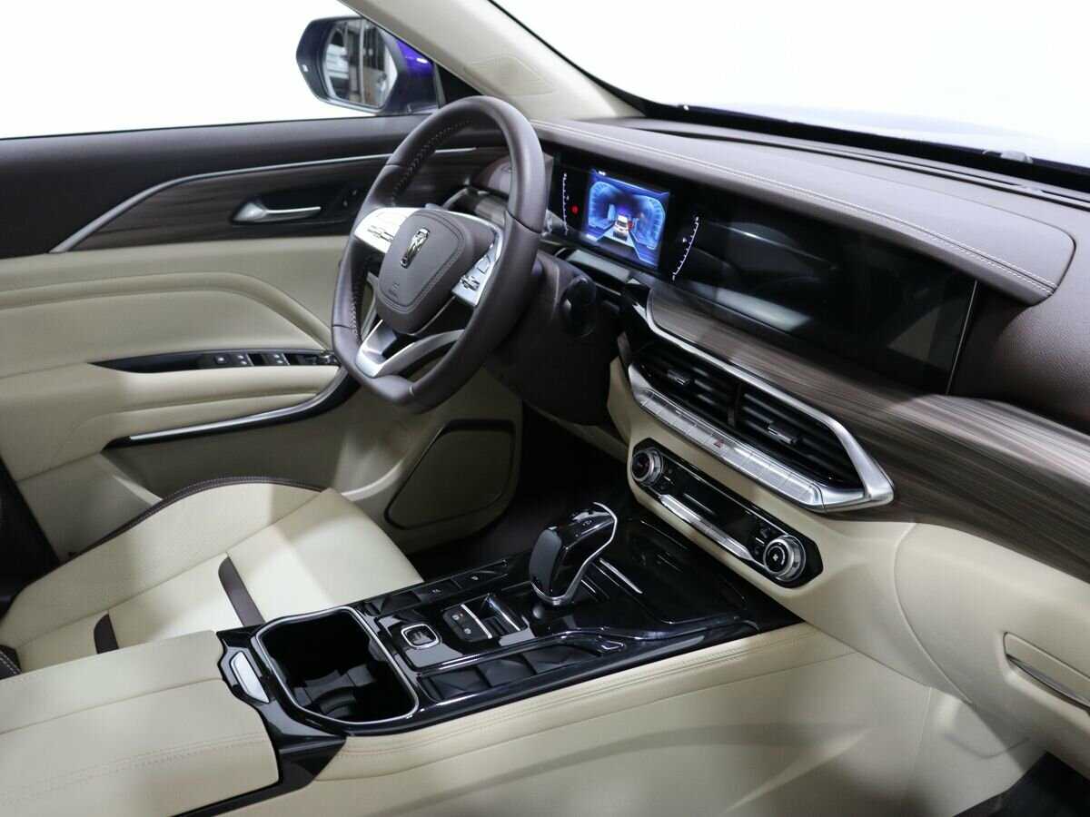 FAW Bestune T77, 2023 Фото №10