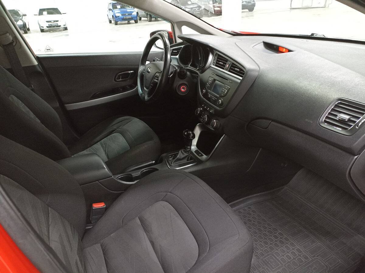 Kia Ceed, 2016 Фото №11