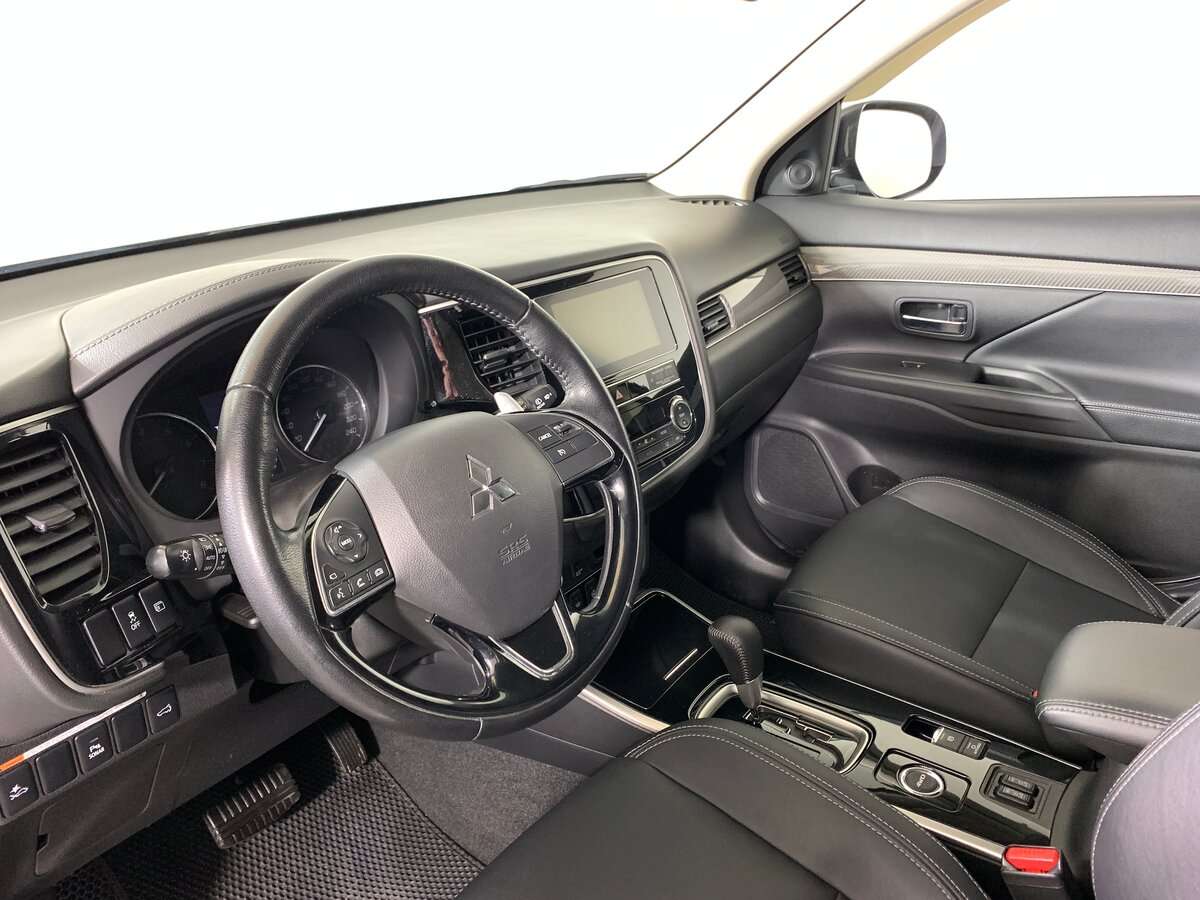 Mitsubishi Outlander, 2020 Фото №11