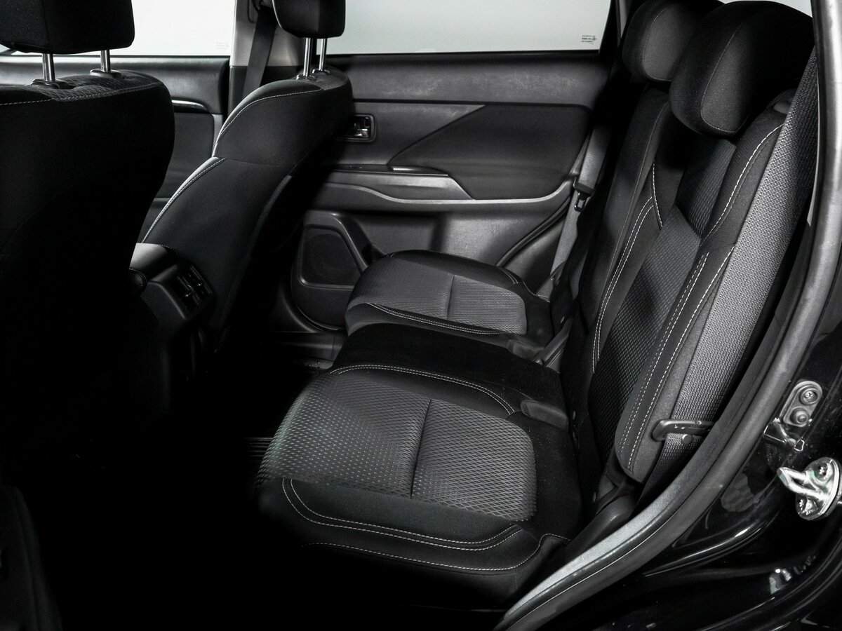 Mitsubishi Outlander, 2021 Фото №10