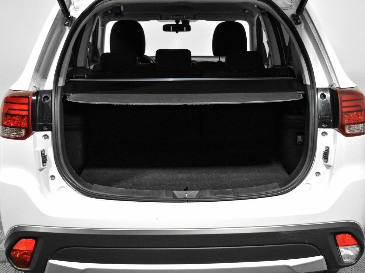 Mitsubishi Outlander, 2018 Фото №21