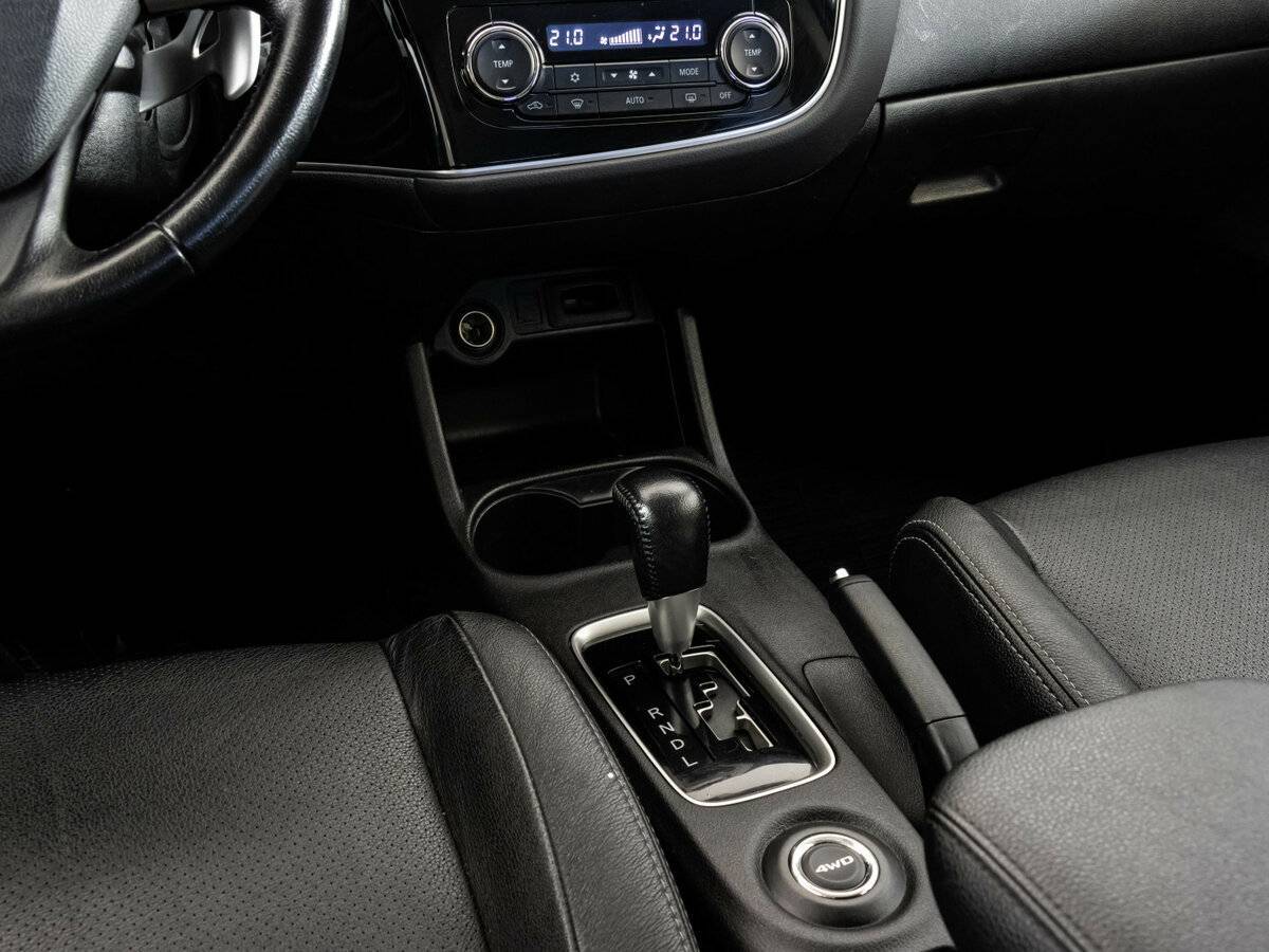 Mitsubishi Outlander, 2014 Фото №10