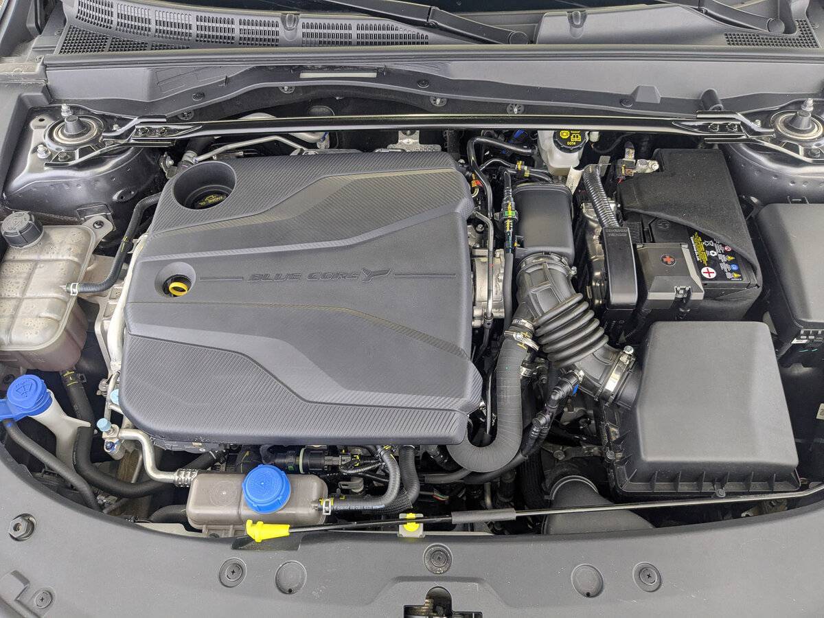 Changan UNI-V, 2024 Фото №9