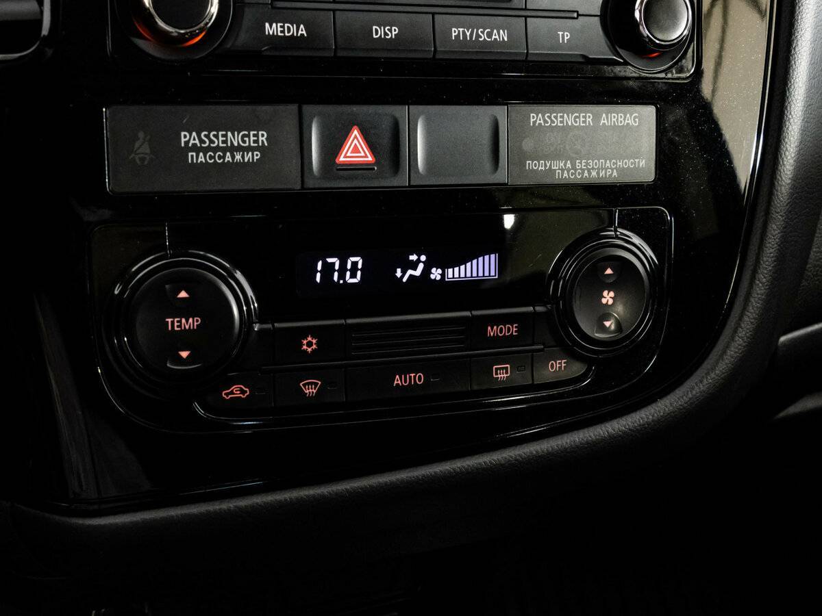 Mitsubishi Outlander, 2018 Фото №13