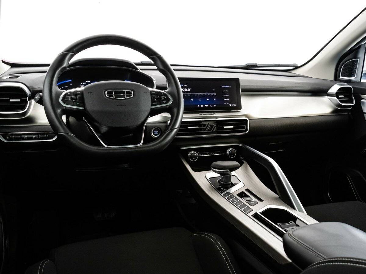 Geely Coolray, 2023 Фото №11