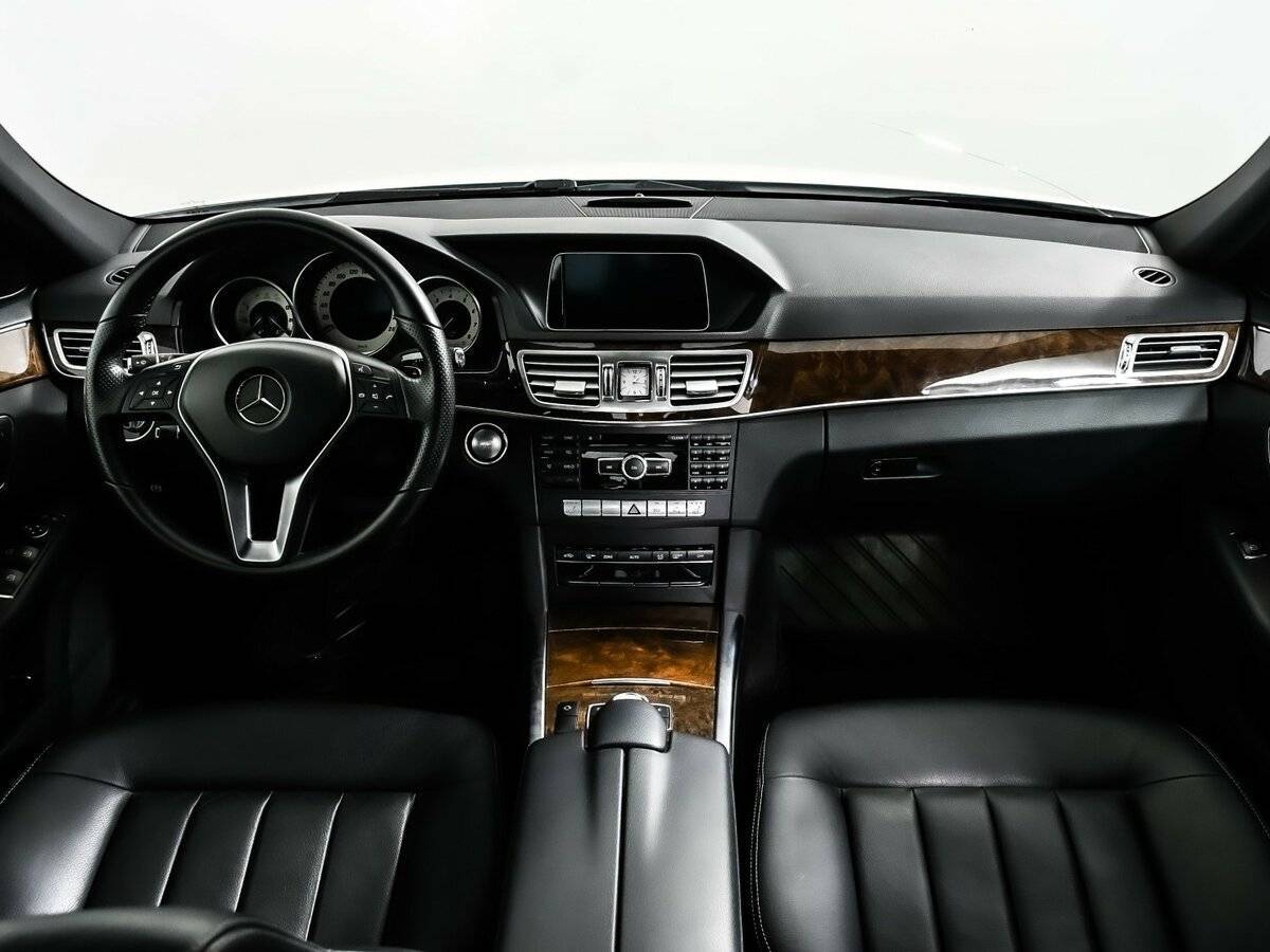 Mercedes-Benz E-Класс 300, 2014 Фото №11