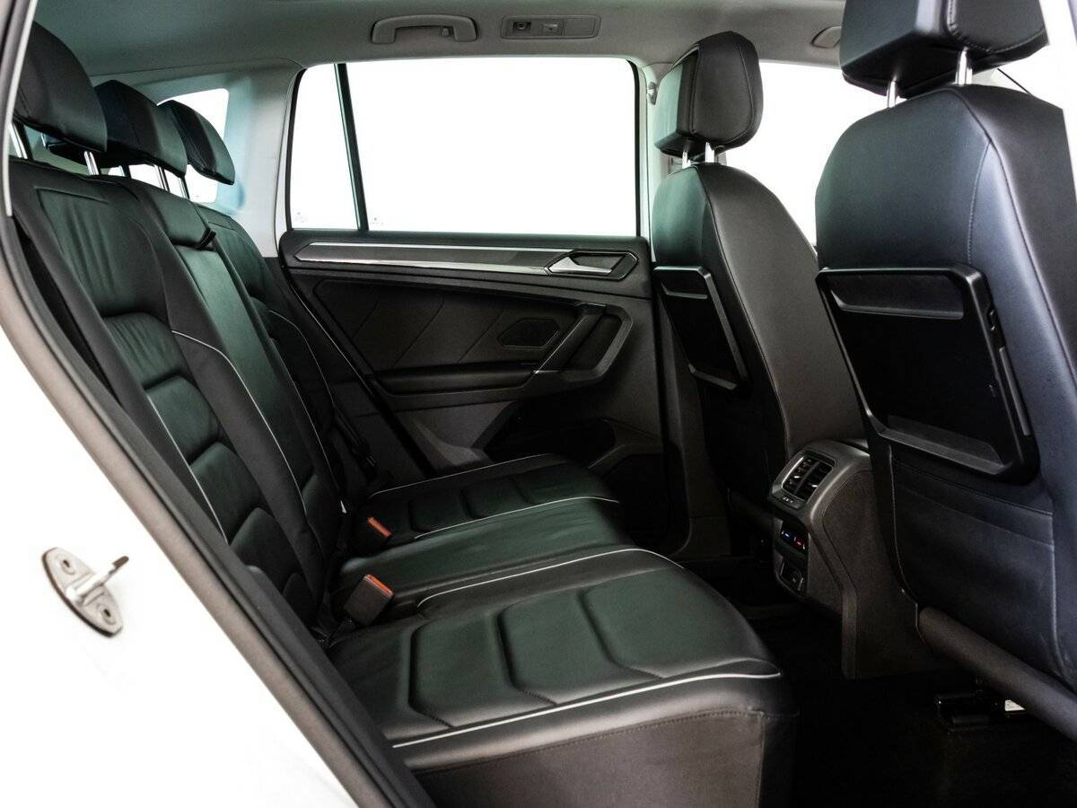 Volkswagen Tiguan, 2017 Фото №16