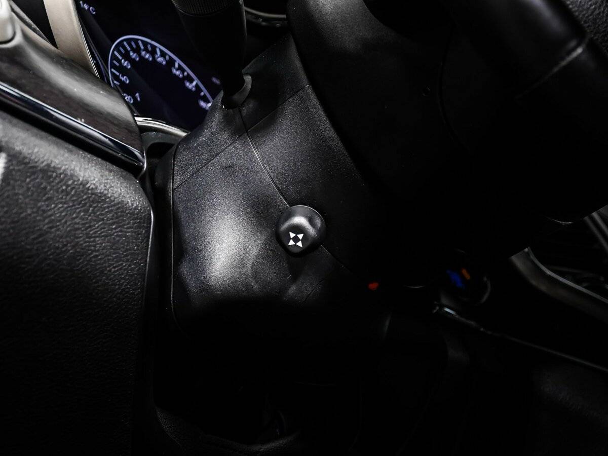 Jeep Grand Cherokee IV (WK2) Рестайлинг, 2013 Фото №17