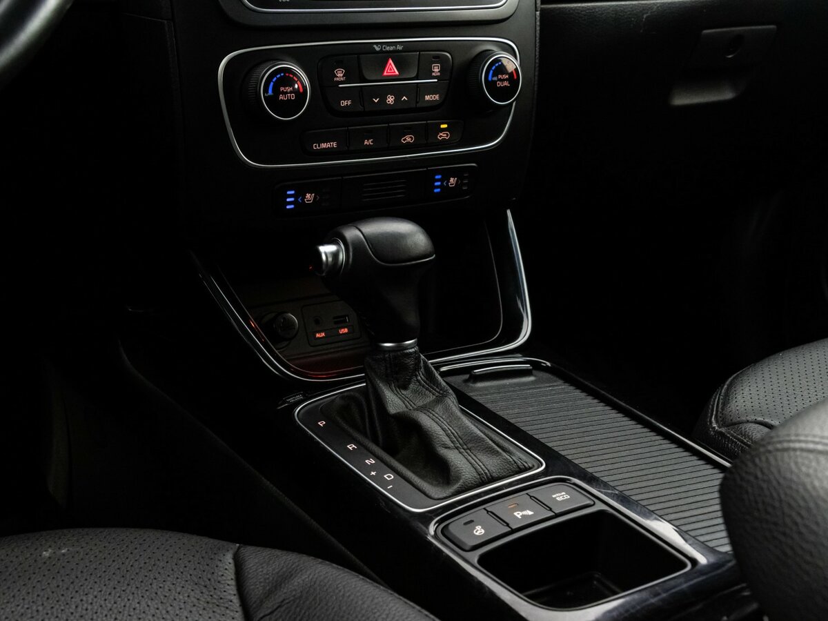 Kia Sorento II Рестайлинг, 2014 Фото №10