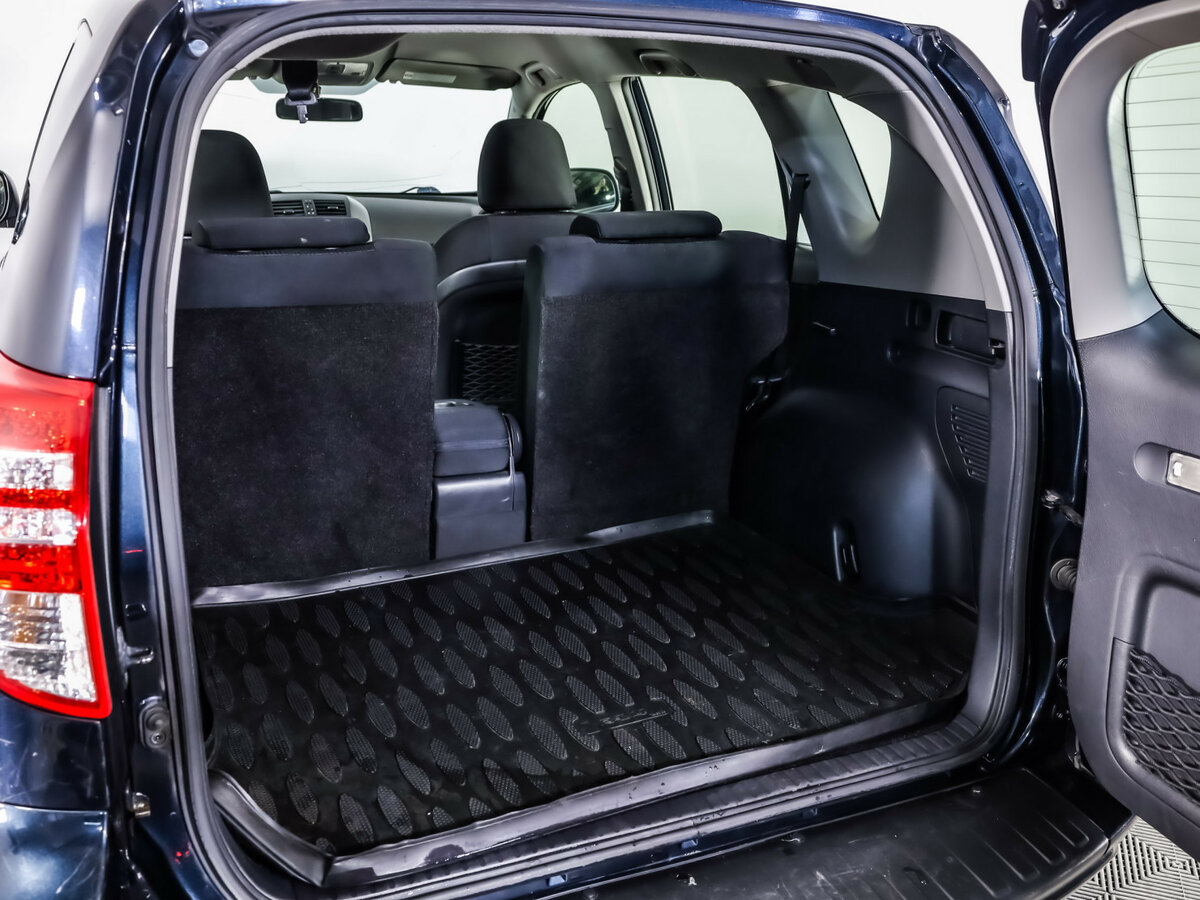 Toyota RAV4 III (XA30) Рестайлинг, 2012 Фото №18