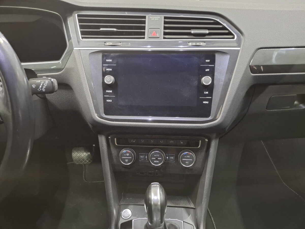 Volkswagen Tiguan II, 2018 Фото №15