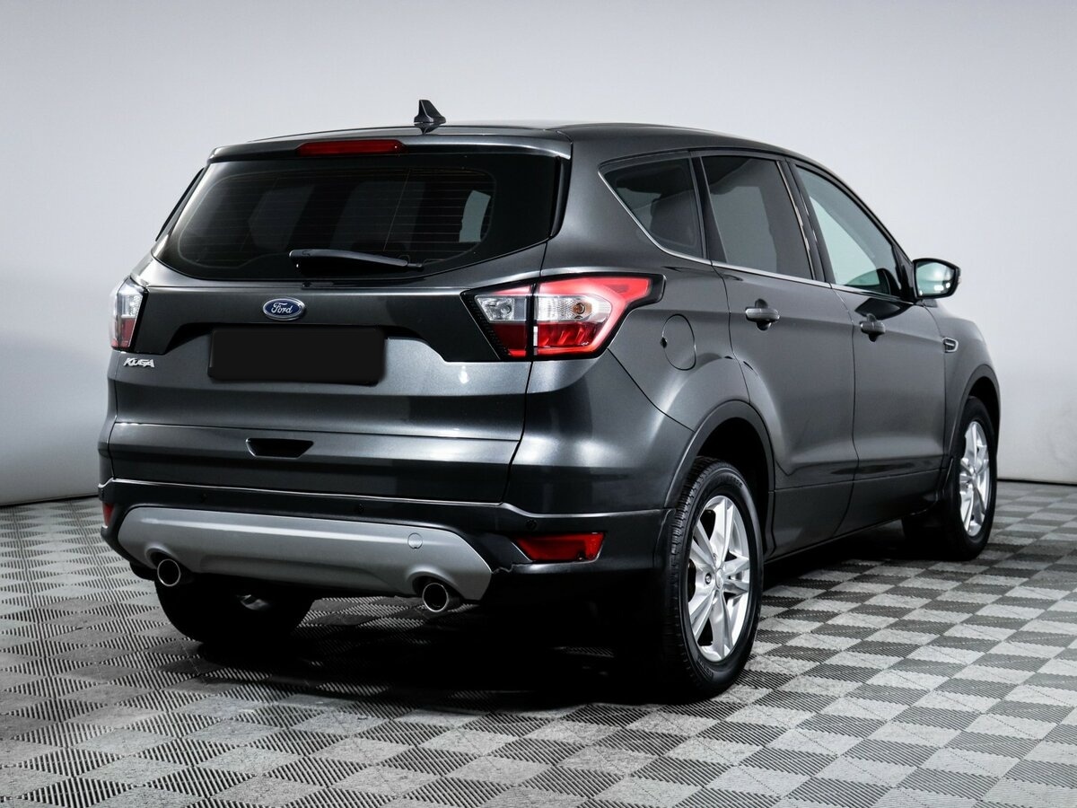 Ford Kuga II Рестайлинг, 2019 Фото №5