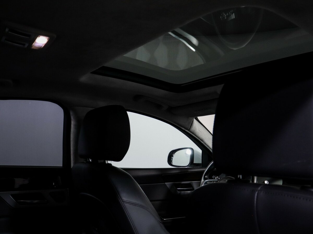 Jaguar XF II, 2018 Фото №15