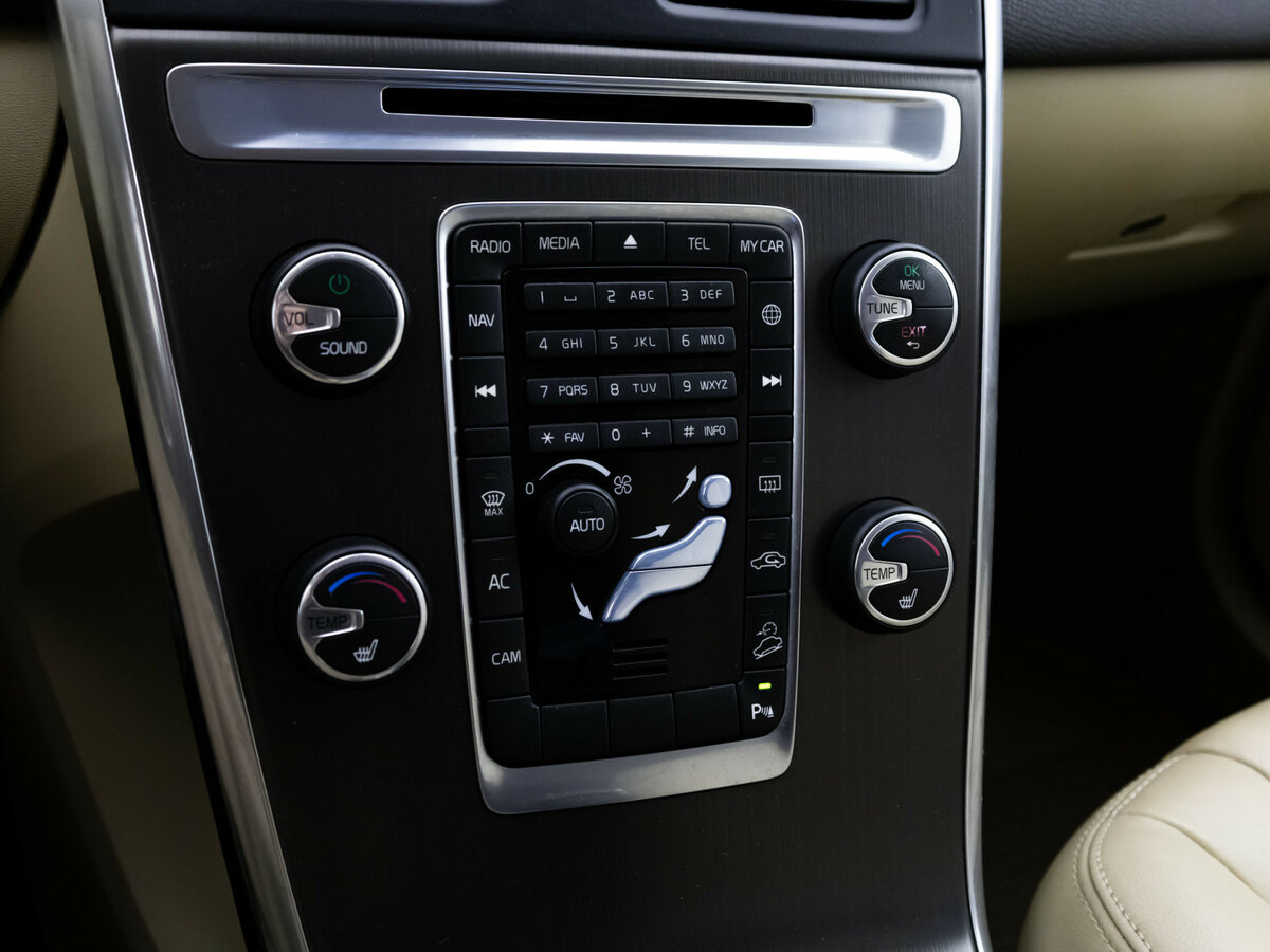 Volvo XC60 I Рестайлинг, 2014 Фото №12