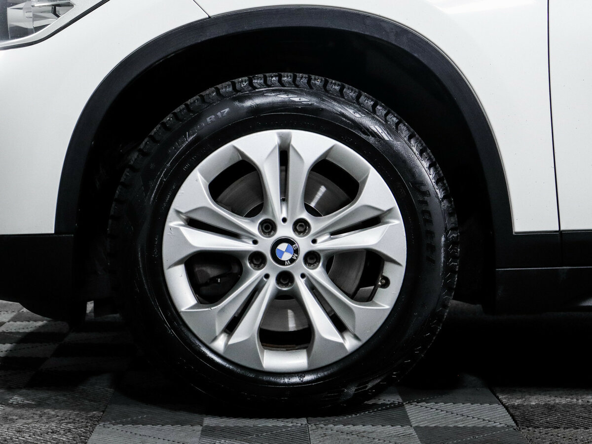 BMW X1 20i xDrive II (F48), 2016 Фото №15