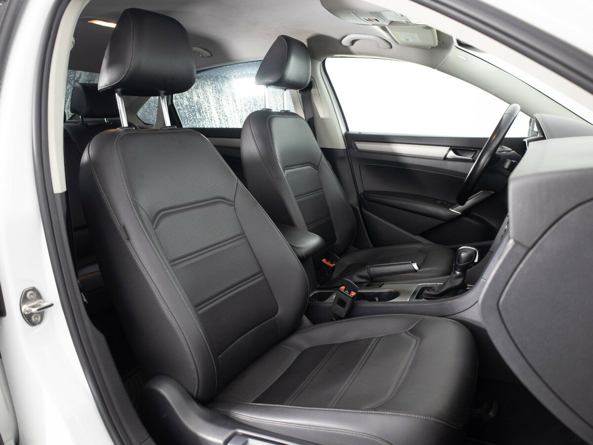 Volkswagen Passat B8 Рестайлинг, 2020 Фото №17