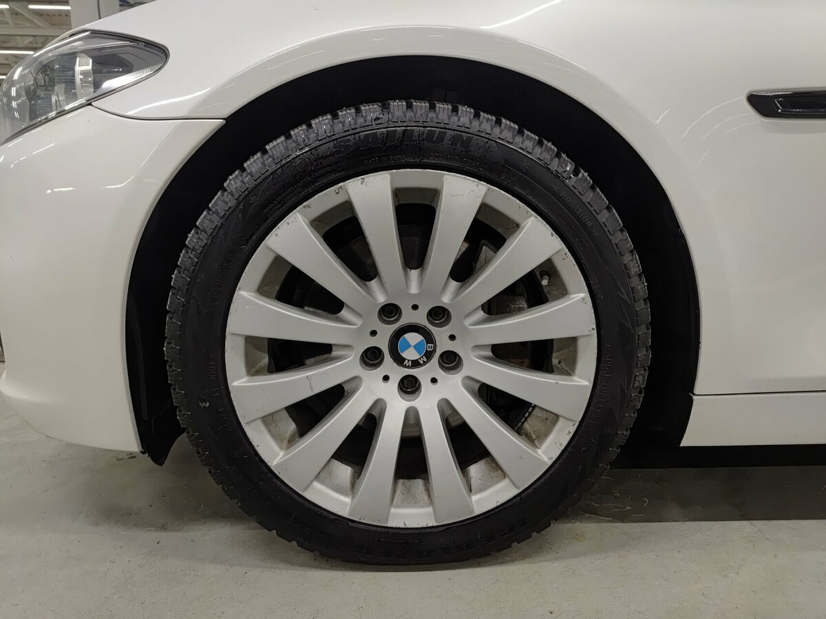 BMW 5 серии 530d xDrive VI (F10/F11/F07) Рестайлинг, 2016 Фото №18