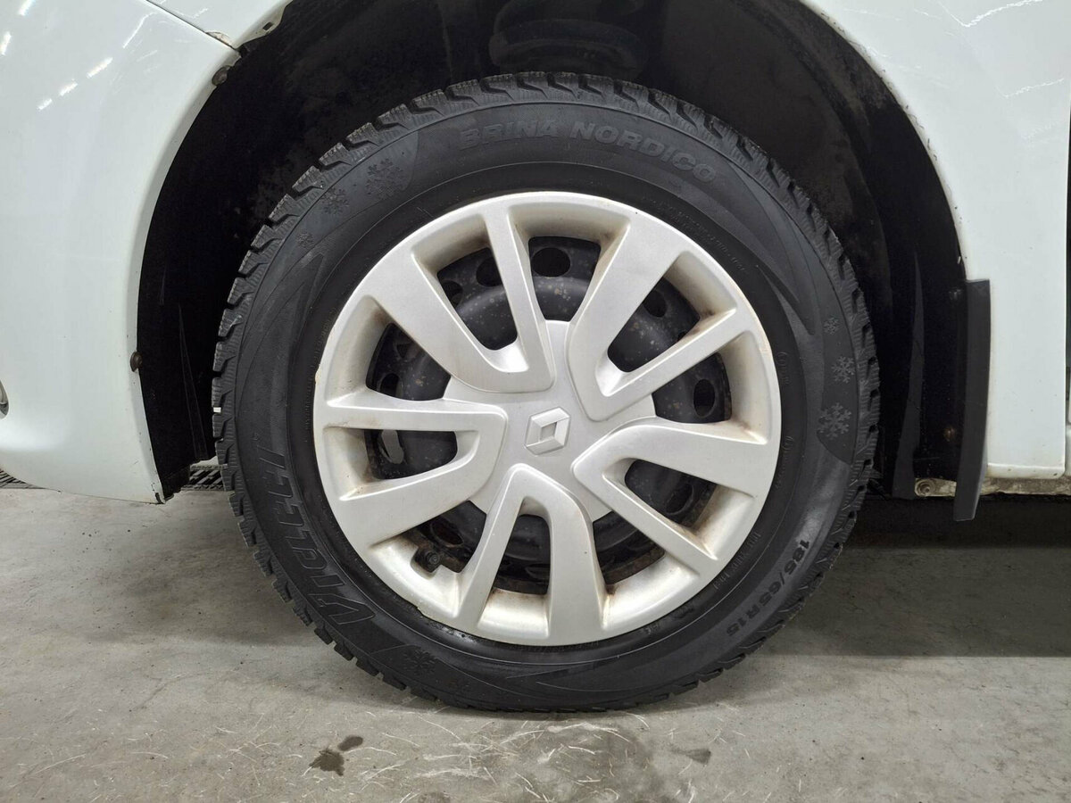 Renault Logan II, 2017 Фото №18