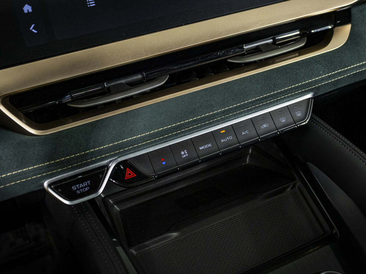 Geely Monjaro I, 2023 Фото №13