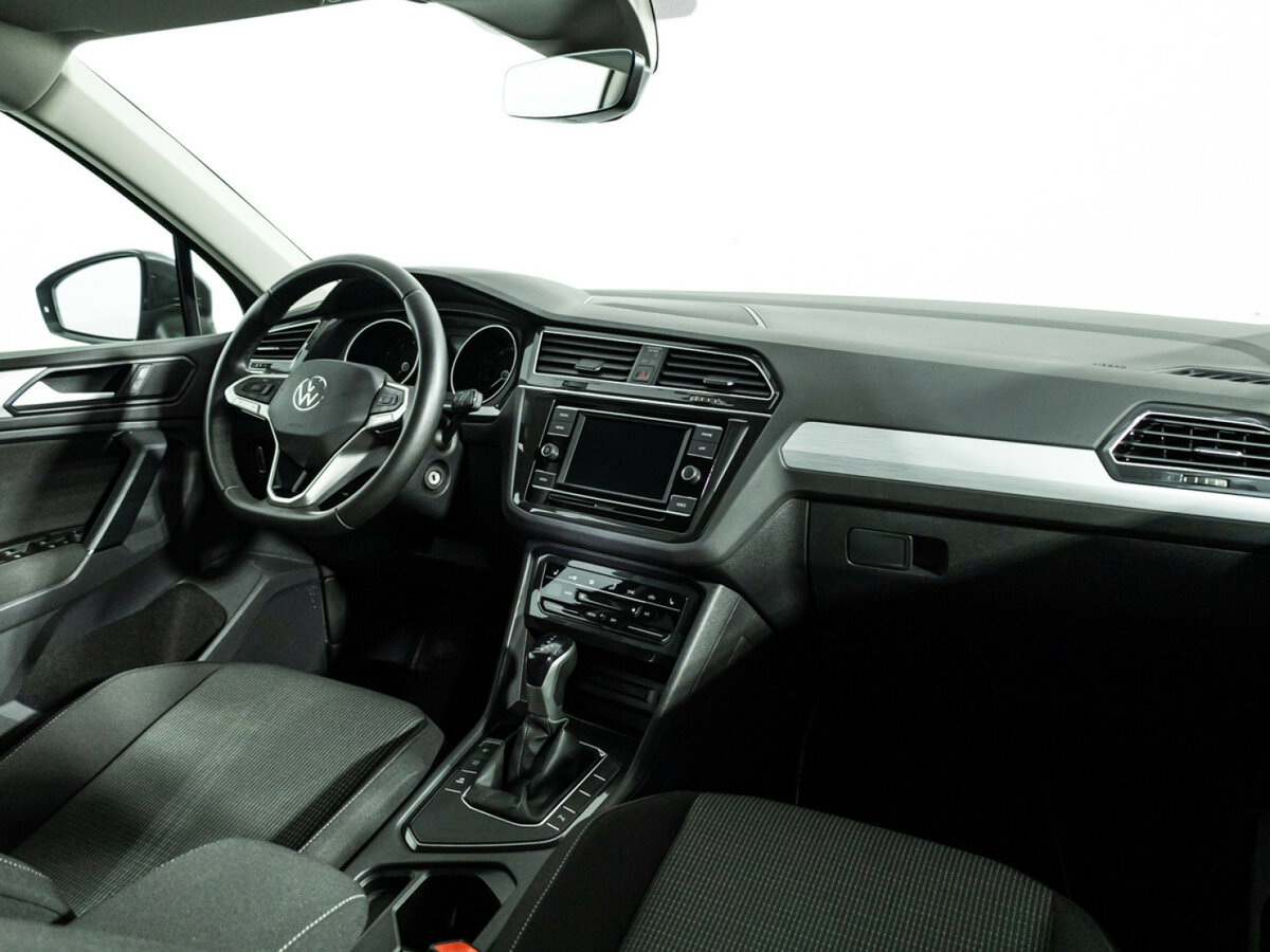 Volkswagen Tiguan II Рестайлинг, 2021 - 17 404 км. | Фото №7