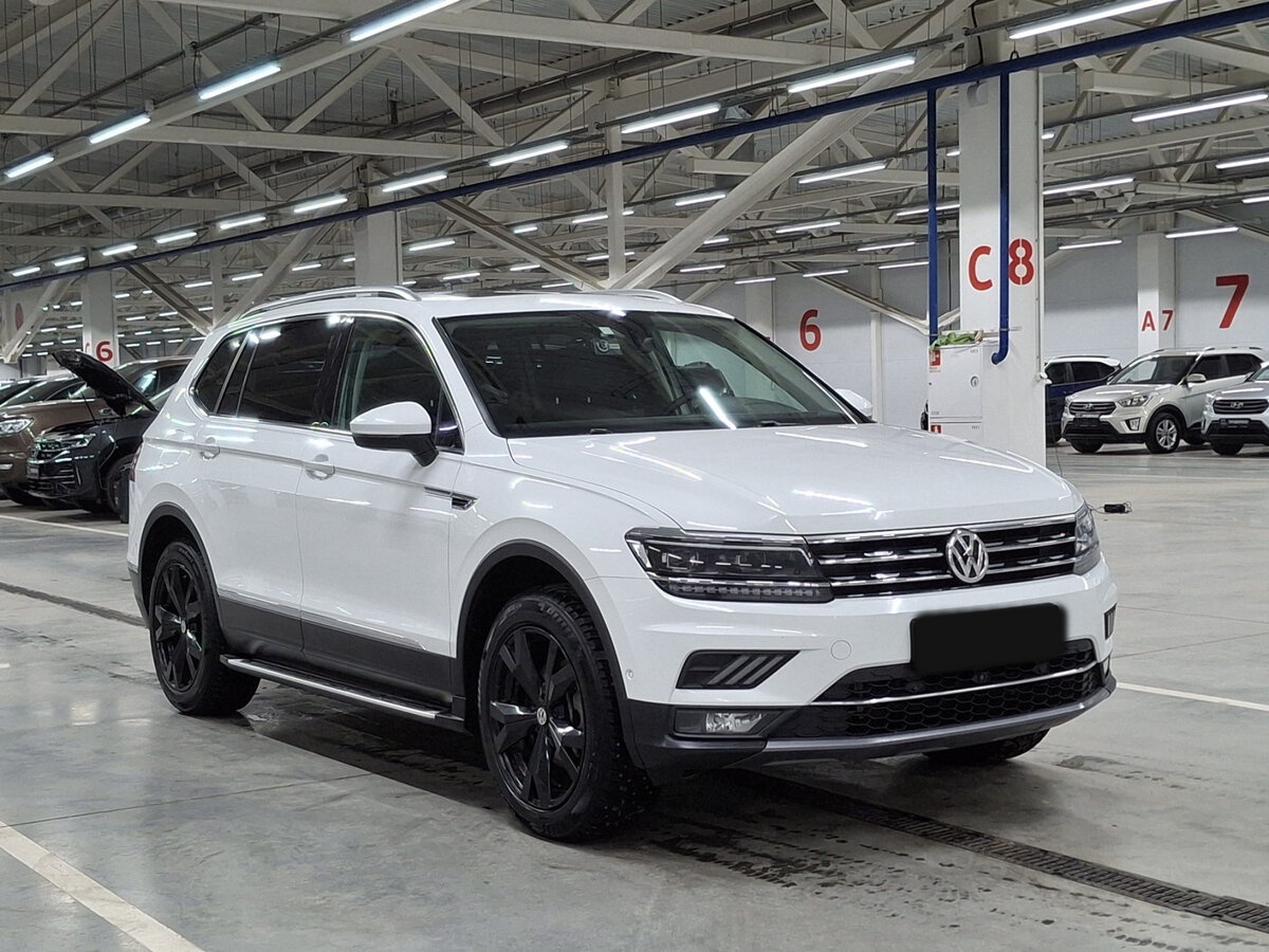 Volkswagen Tiguan Allspace II, 2018 - 138 001 км. | Фото №3