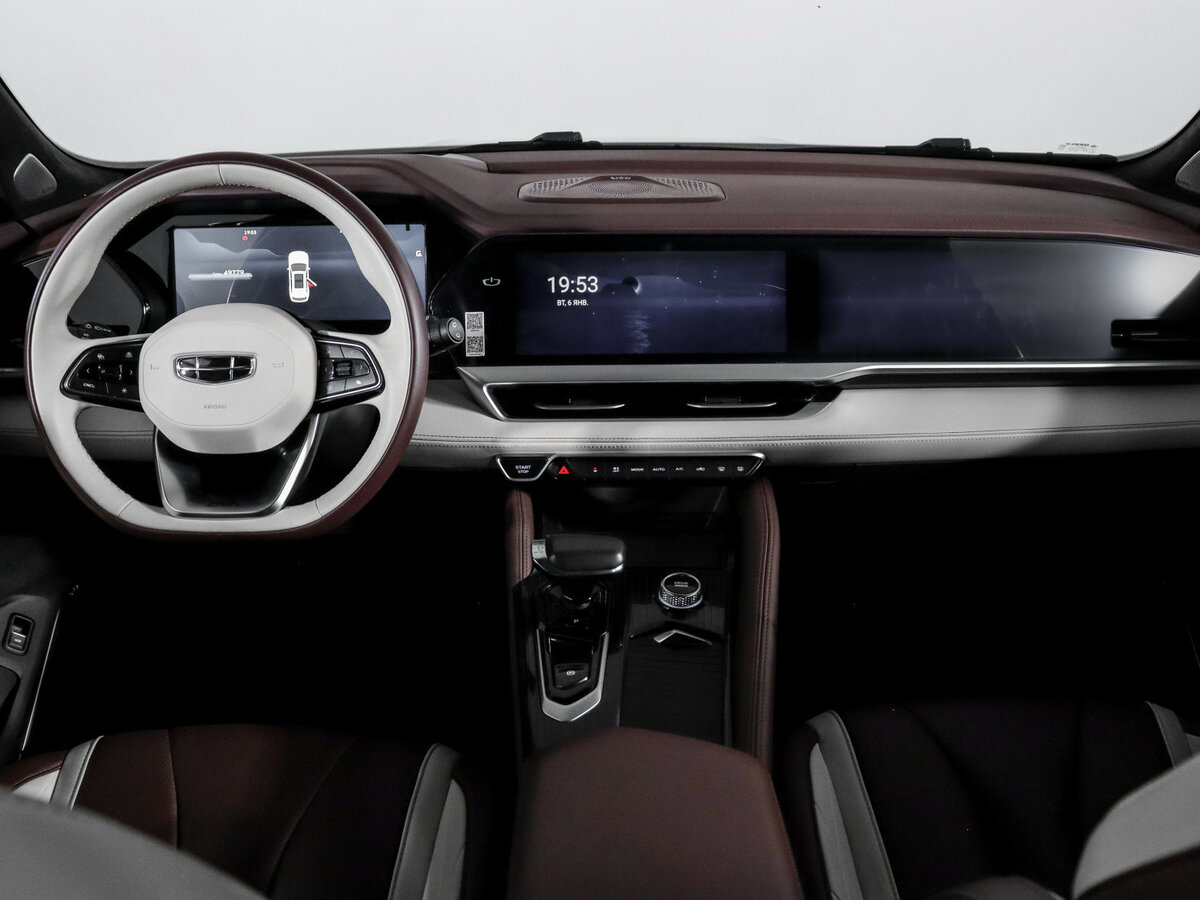 Geely Monjaro I, 2023 Фото №12