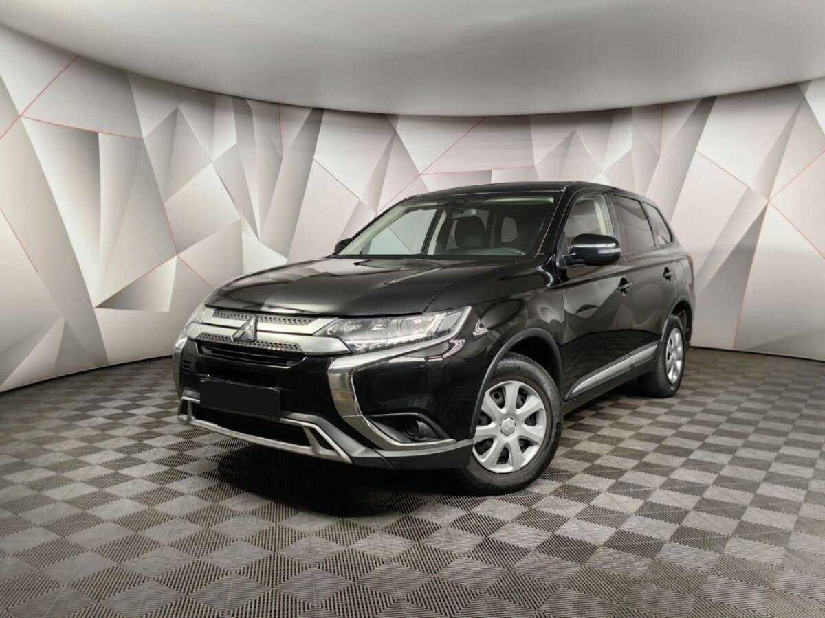 Mitsubishi Outlander, 2018 - 117 219 км. | Фото №1