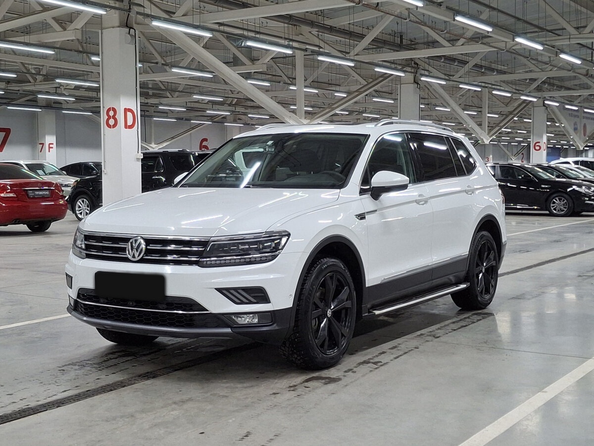 Volkswagen Tiguan Allspace II, 2018 - 138 001 км. | Фото №1